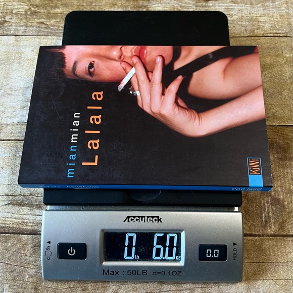 KiWi Mian Mian Lalala Paperback Book - Picture 4 of 4